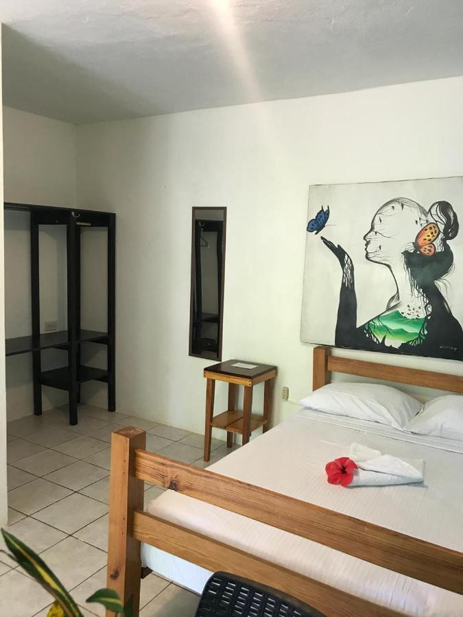 Sunshine Hotel 小玉米岛 外观 照片