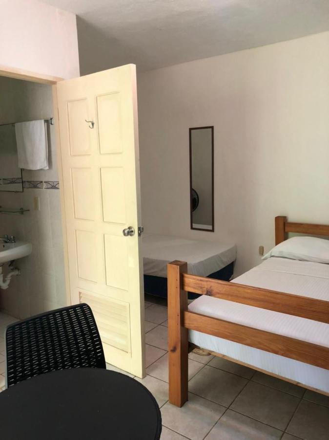 Sunshine Hotel 小玉米岛 外观 照片