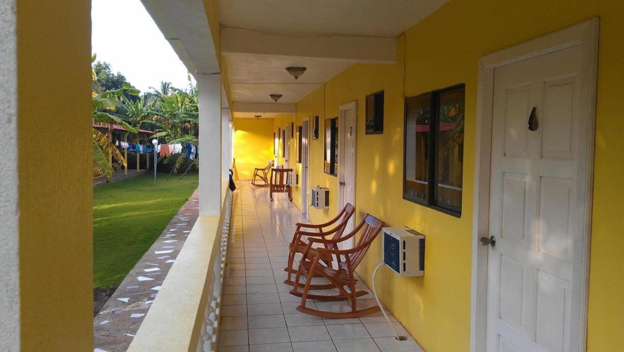 Sunshine Hotel 小玉米岛 外观 照片