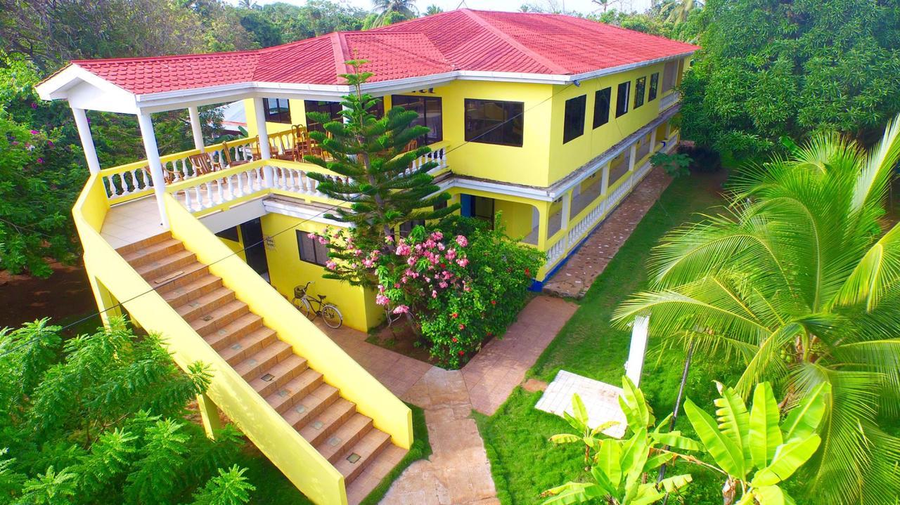 Sunshine Hotel 小玉米岛 外观 照片